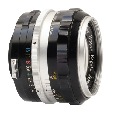 Nikon 50mm f1.4 Nikkor-S, coating mark 859010