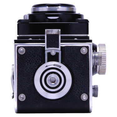 Rolleiflex 2.8C side view with focus knob and shutter release