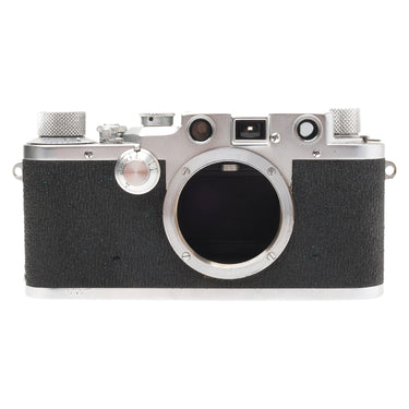 Leica IIIc front view with bare LTM lens mount and rangefinder and viewfinder windows