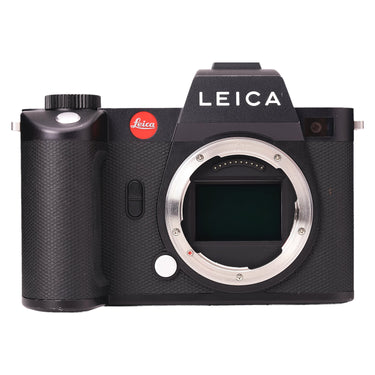 Leica SL2 front view with bare L-mount and exposed sensor