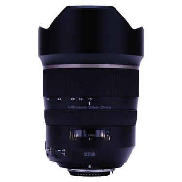 Tamron SP 15-30mm f2.8 Di VC USD front view with petal hood, zoom scale and AF/MF switch