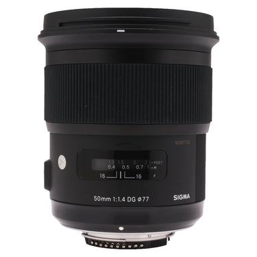 Sigma 50mm f1.4 DG Art front-quarter view showing distance scale, serial and F mount