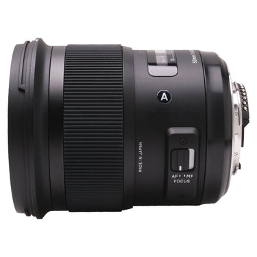 Sigma 50mm f1.4 DG Art side profile with A badge, AF/MF switch and Made in Japan text