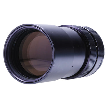 Leica 180mm Apo-Telyt-R angled view of the front element and barrel