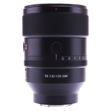 Sony FE 135mm f1.8 GM front barrel with focus and aperture rings, front-on view