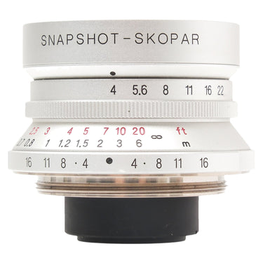 Voigtlander 25mm f4 Snapshot Skopar front view with aperture and focus scales