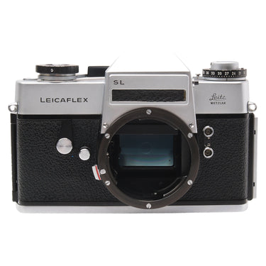 Leica Leicaflex SL silver front view with bare lens mount and mirror box