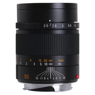 Leica Summarit-M 90mm f2.5 side view with aperture scale and depth-of-field markings