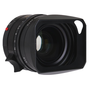 Leica Summilux-M 28mm f1.4 ASPH angled front element behind square hood