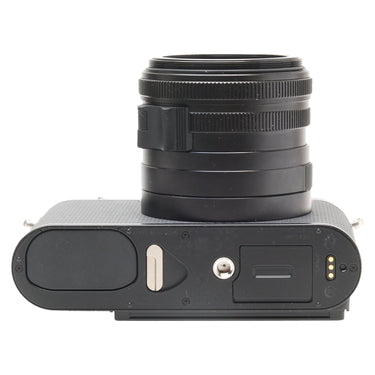 Leica Q3 43 bottom plate with battery and memory card door