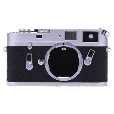 Leica M4 silver front view with bare M mount and rangefinder windows