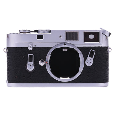 Leica M4 Silver front view with open M bayonet mount and rangefinder windows