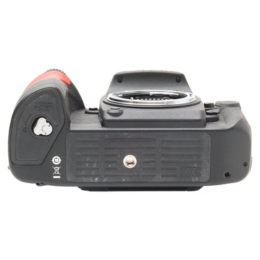 Nikon F6 bottom plate with battery compartment, tripod socket and Made in Japan marking