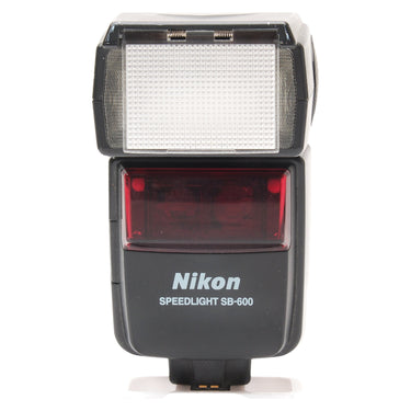 Nikon Speedlight SB-600 front view with wide-angle diffuser and red AF-assist window