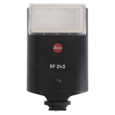 Leica SF 24D flash front view with diffuser panel and Leica logo