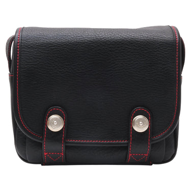 Oberwerth Q Bag Casual black leather camera bag front view with red stitching and dual snap clasps