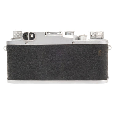 Leica IIIc rear view showing vulcanite covering and finder eyepiece