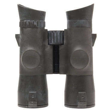 Steiner Predator 8x42 rear view showing eyecups and center hinge