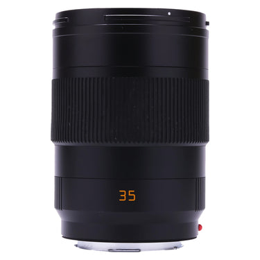 Leica APO-Summicron-SL 35mm f2 front view with lens hood mounted