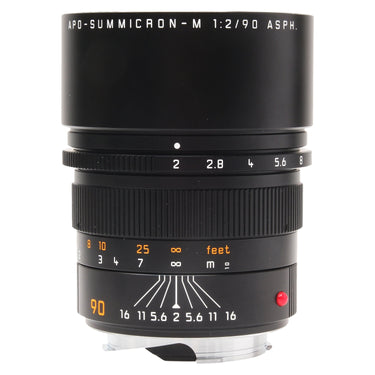 Leica 90mm f2 APO-Summicron-M Asph top view showing aperture scale and depth of field markings