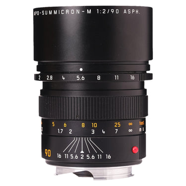 Leica 90mm f2 APO-Summicron-M ASPH side view showing aperture scale and focus ring