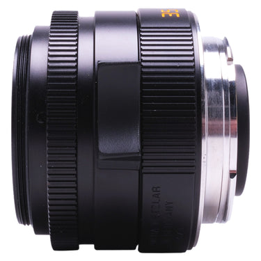 Leica Summicron-M 35mm f2 ASPH opposite side view with focus tab and mount