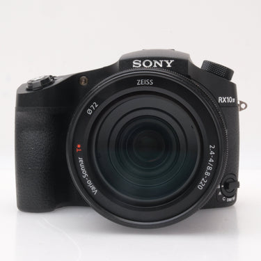 Sony RX10 IV front view with Zeiss 24-600mm equivalent zoom lens