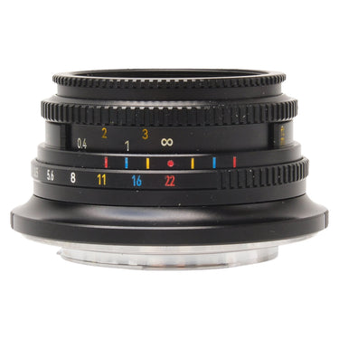 7Artisans 10mm f3.5 Cookie side view with focus distance and aperture scales
