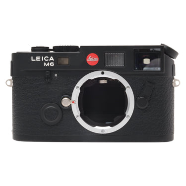 Leica M6 black front view with bare lens mount and 0.58 finder