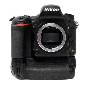 Nikon D750, MB-D16, Boxed  3106724