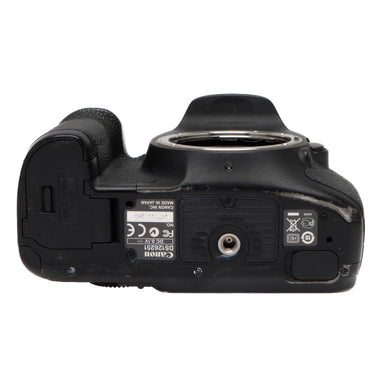 Canon 7D, No charger noserial