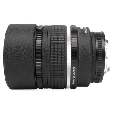 Nikon 105mm f2 DC 210381