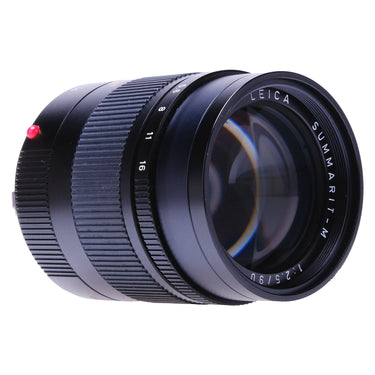 Leica Summarit-M 90mm side profile with front element and aperture markings
