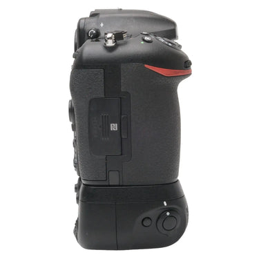 Nikon D500, MB-D17, 11K Act 3061455