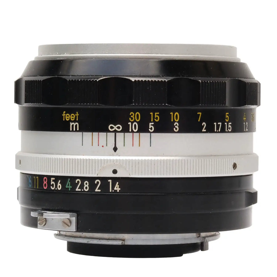 Nikon 50mm f1.4 Nikkor-S, coating mark 859010