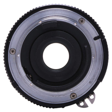 Nikon 28mm f3.5 lens rear F mount and aperture opening with bare rear element