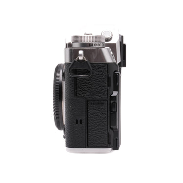 Fujifilm X-T5 Silver Body 3DA11695
