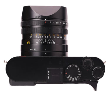 Leica Q2 top plate with shutter speed dial and lens aperture ring
