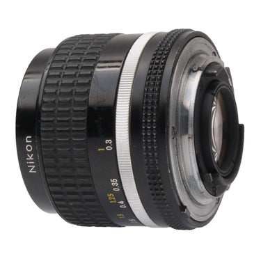 Nikon 35mm f2 AIS 269033