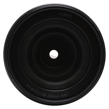 Panasonic LUMIX S 28-200mm front element and 67mm filter thread