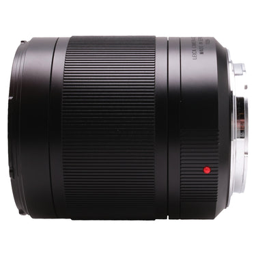Leica Summilux-TL 35mm side profile lying down with mount to the right