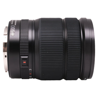 Fujifilm GF 20-35mm opposite side with C/A switch and mount