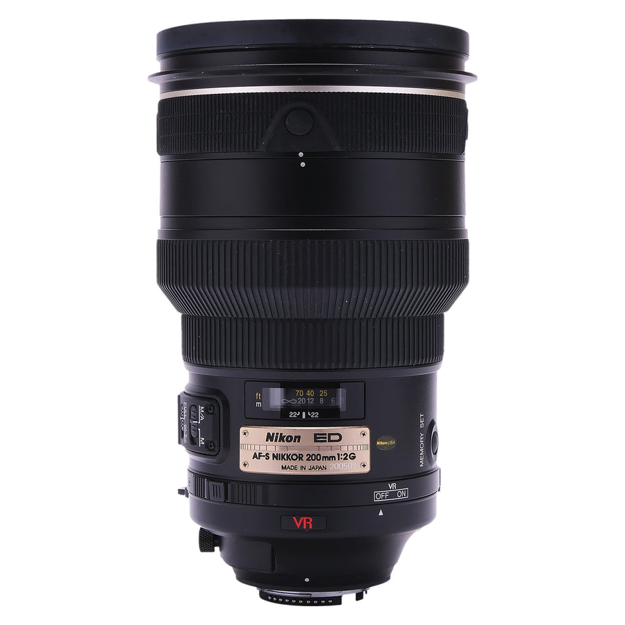 Nikon 200mm f2 VR, RRS Foot, Case 200509