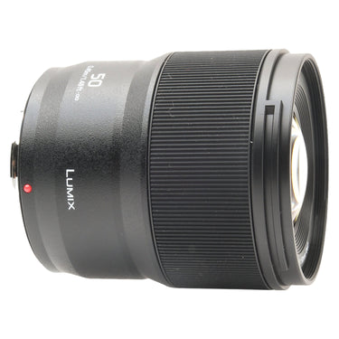 Panasonic Lumix S 50mm f1.8 side view showing focus ring, 50mm marking and red mount dot