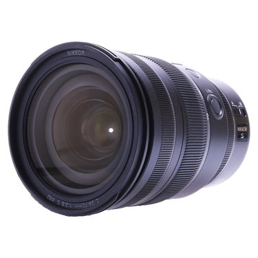 Nikon Z 24-70mm f2.8 S angled view showing L-Fn button and A/M focus switch