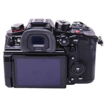 Panasonic Lumix GH6 rear view with tilting touchscreen and viewfinder