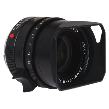 Leica Summilux-M 35mm opposite side view with built-in hood and Leica name