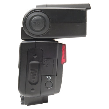 Nikon Speedlight SB-600 left side with PUSH tilt release button