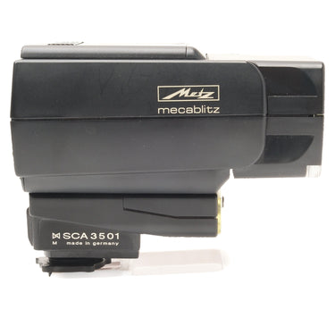 Metz Mecablitz 40 MZ-3 side view showing SCA 3501 module marking