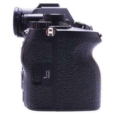 Sony A7R V right side showing card door and grip